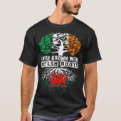 ウェールズと育つアイルランド語はSt patricks dayを定着させます Tシャツ (正面)