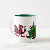 ウェールズのクリスマスドラゴンレッド&ブラックバッファロープレイド ツートーンマグカップ (正面左)