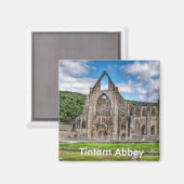 ウェールズの古代タンタン修道院のロングビュー マグネット (正面/裏面)