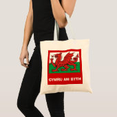 ウェールズの旗、"Cymru AM byth"の、   赤いドラゴン トートバッグ (正面(商品))