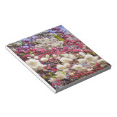 ウェールズの白とピンクの春の花 ノートパッド (アングル)