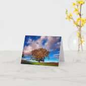 ウェールズの秋のオークの木 – 空白のノートカード カード (黄色い花)