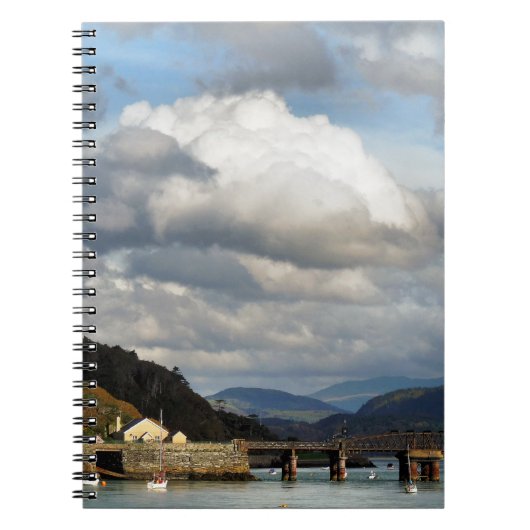 ウェールズの見解 ノートブック (正面)