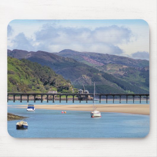 ウェールズの見解 マウスパッド (正面)