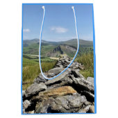 ウェールズの見解 ミディアムペーパーバッグ (正面)