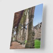 ウェールズのCistercian修道院、古代Tintern Abbey スクエア壁時計 (傾斜)