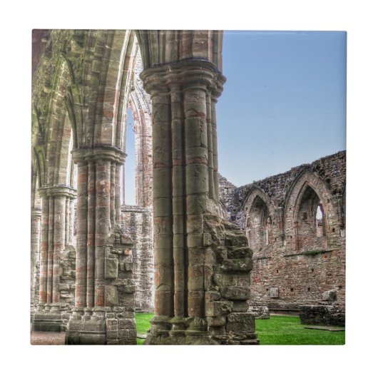 ウェールズのCistercian修道院、古代Tintern Abbey タイル (正面)