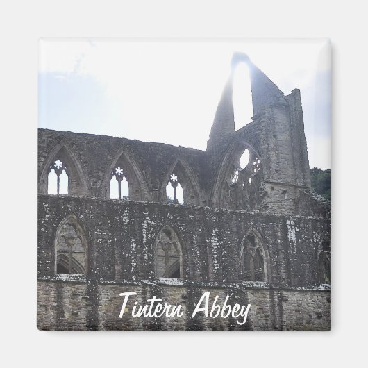 ウェールズのCistercian修道院、Tintern Abbey マグネット (正面)