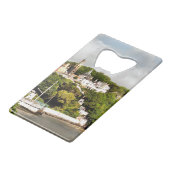 ウェールズ村 クレジットカード栓抜き (正面アングル)