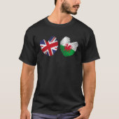 ウェールズ素晴らしイギリスハートイギリス国旗ウェールズ国旗のハート Tシャツ (正面)
