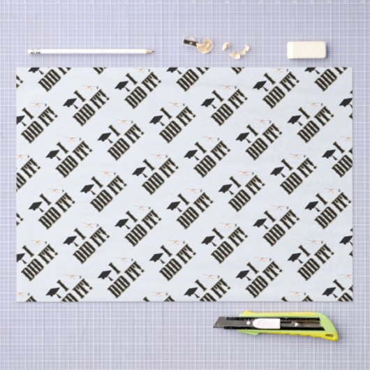 ウエスタングラードキャップと卒業証書 薄葉紙 (クラフト)