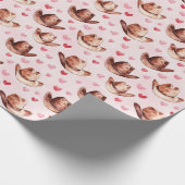 ウエスタンブラウンピンク女性のカーボーイハッツハート誕生日 ラッピングペーパー (角)