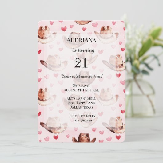 ウエスタンブラウンピンク女性のカーボーイハッツハート誕生日 招待状 (スタンド正面)