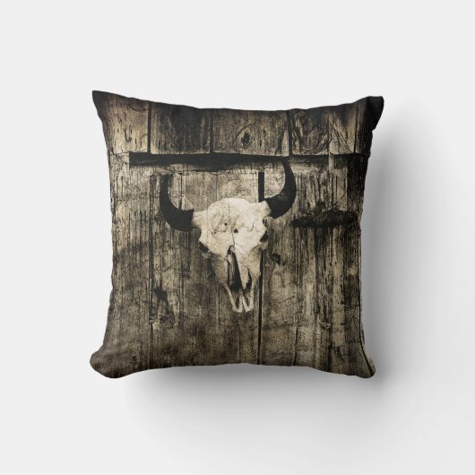 ウエスタンブルスカルウッドバーンセピアヴィンテージ クッション (正面)