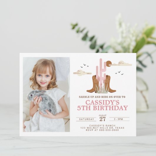 ウエスタンワイルドウエストカントリー女性のカーボーイロデオ誕生日 招待状 (スタンド正面)