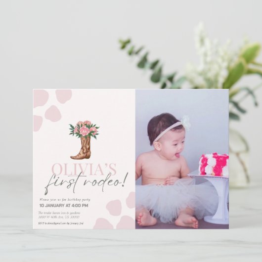 ウエスタン女性のカーボーイの最初の誕生日 招待状 (スタンド正面)