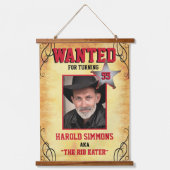 ウエスタン誕生日指名手配ポスター 吊り下げ型タペストリー (正面)