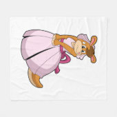 ウエディングドレスを着たキリン（花嫁） フリースブランケット (正面(横))