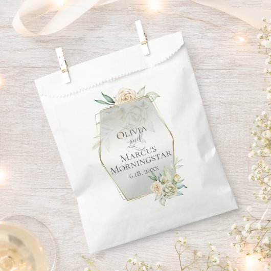 ウエディングフラワー淡い色のズイエロー赤面水彩バラ フェイバーバッグ (クリップ留めされた状態)