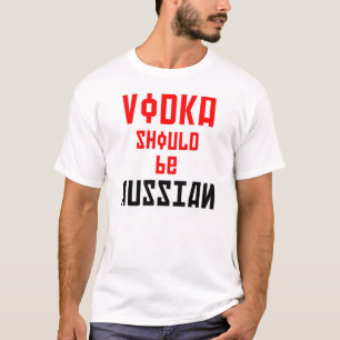 ウォッカはロシアのなべきです(英語およびロシアので) Tシャツ