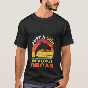 ウォメンズオルカフィッシュヴィンテージOrcを愛する女の子 Tシャツ