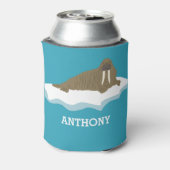 ウォルラスオンアンアイスバーグイラストレーション パーソナライズされた 缶クーラー (缶裏面)