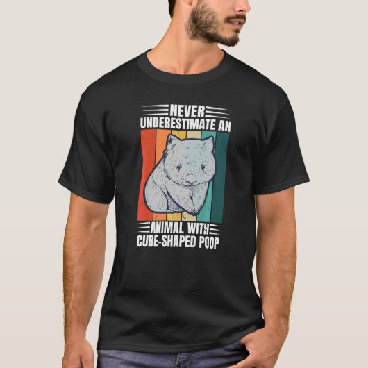 ウォンバット用有袋性ウォンバットおたく Tシャツ (正面)