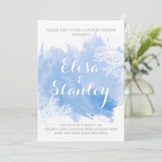 ウォーターカラーのアクアマリン結婚リーフのカップルのシャワー 招待状 (スタンド正面)