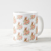 ウォーターカラーのウサギとピンクの花輪イースター ジャンボコーヒーマグカップ (正面右)