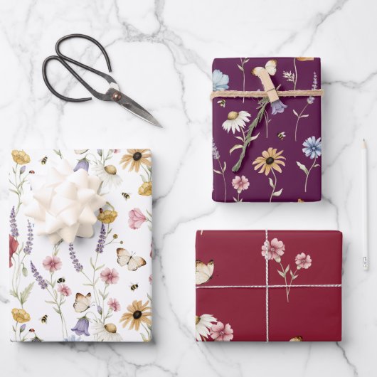 ウォーターカラーの草原の花と蝶と蜂のデザイン ラッピングペーパーシート (正面)