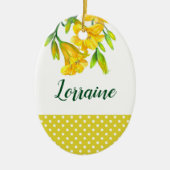 ウォーターカラーイエローデイリリーフローラアートデザイン セラミックオーナメント (正面)