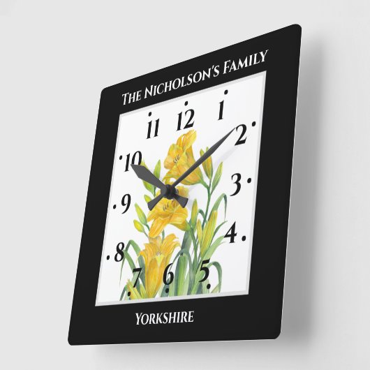 ウォーターカラーイエローデイリリーフローライラストレーション スクエア壁時計 (傾斜)