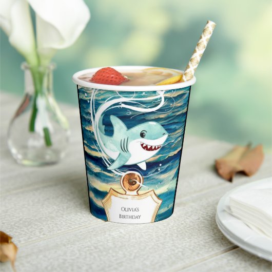 ウォーターカラーチルドレンズシャークおもしろい誕生日 紙コップ (インサイチュ)