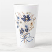 ウォーターカラーネイビーブルーの花束のオーダーメイド カフェラテマグ (正面)