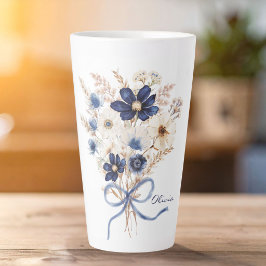 ウォーターカラーネイビーブルーの花束のオーダーメイド カフェラテマグ