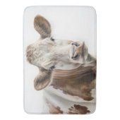 ウォーターカラーヘーフォードカウーポートレート バスマット (正面縦)