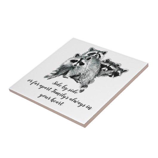 ウォーターカラーラクーンファミリー感動的引用文 タイル (側面)