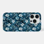 ウォーターカラー ソフトブルーの花 白いフラワーパターン iPhoneケース (裏面横)