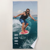 ウォータースキーブルーウェーブビーチ夏名前をカスタムする ビーチタオル (正面)