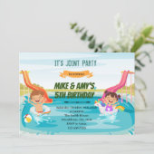 ウォータースライドの男の子と女の子の共同パーティー 招待状 (スタンド正面)