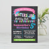 ウォータースライド誕生日の夏のパーティーチョークボードピンク 招待状 (スタンド正面)