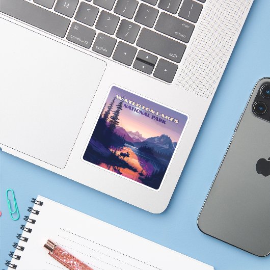 ウォータートンレイクスナショナルパークカナダアルバータ シール (ノートパソコンとiPhone)