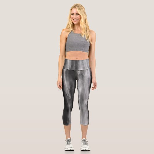 ウォーターフォール威厳のあるボカ、スロベニア州アップクローズ カプリレギンス (正面)