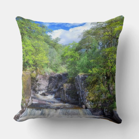 ウォーターフォール装飾用クッション クッション (正面)