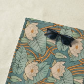 ウォーターリリーリリーアールヌーボー自然 ビーチタオル (インサイチュ)