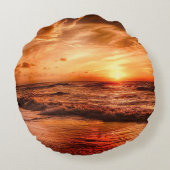 ウォームゴールデンオレンジサンセットオーバー海 ラウンドクッション (裏面)