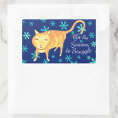 ウォームファジーと冬の雪あらし クリスマスの猫 長方形シール (バッグ)