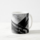 ウォール街の雑誌棚の新聞 コーヒーマグカップ (正面右)