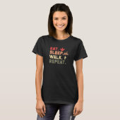 ウォー食べカーのスリープ状態の歩くエクササイズ Tシャツ (正面フル)