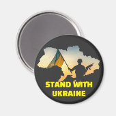 ウクライナと共に地図を持って立つ マグネット (正面/裏面)